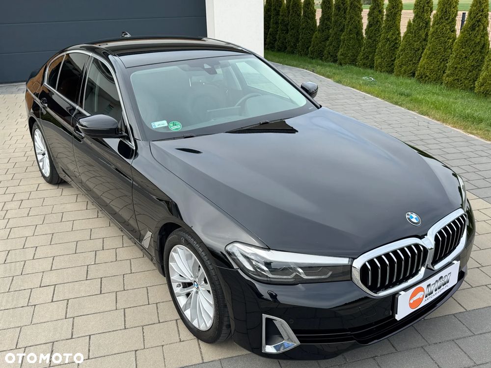 BMW Seria 5 520d xDrive Luxury Line - 17