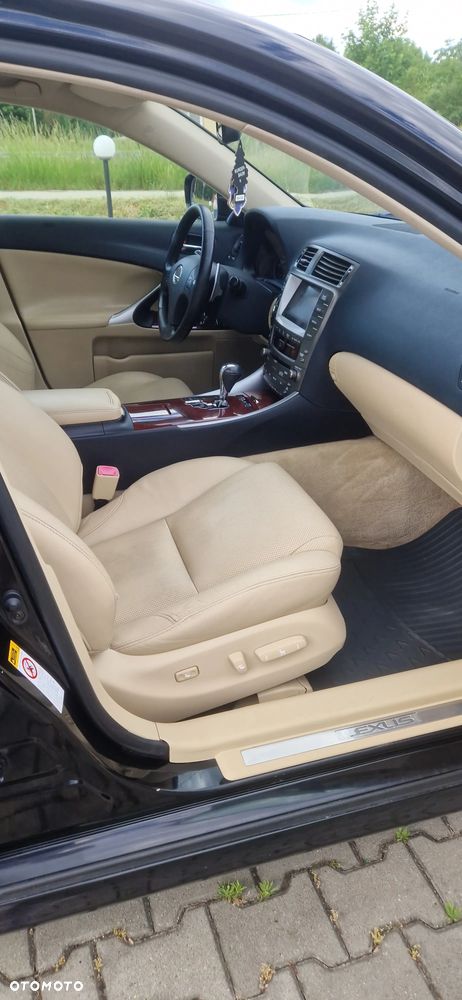 Lexus IS 250 Luxury Line - 21