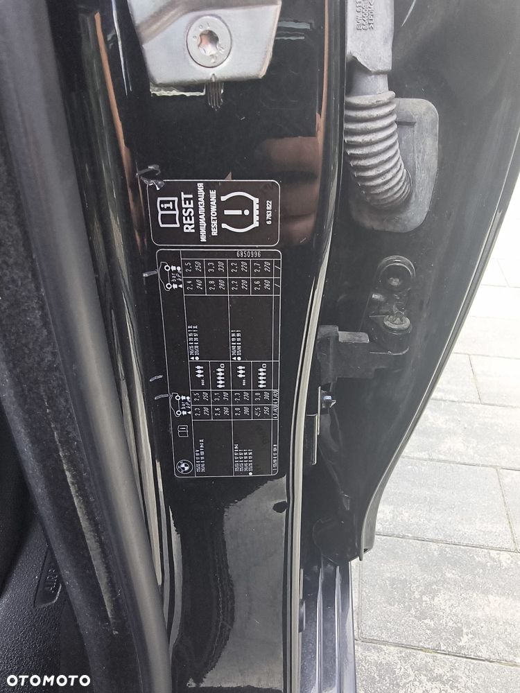 BMW Seria 5 520d Luxury Line - 16