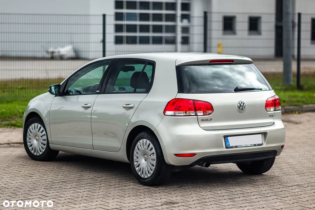 Volkswagen Golf 1.6 TDI DPF Style - 14