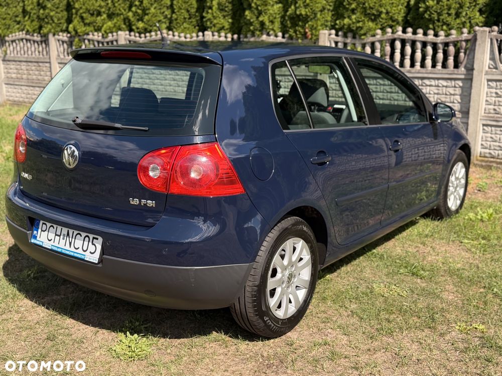 Volkswagen Golf - 6