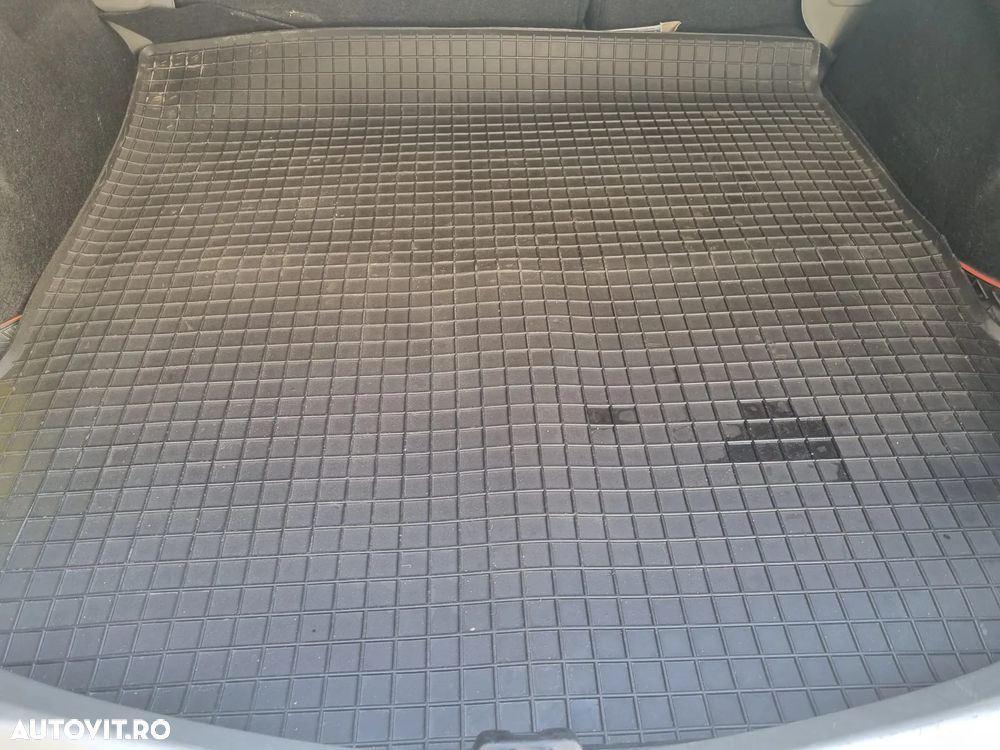 Dacia Logan 1.5 dCi Prestige - 9