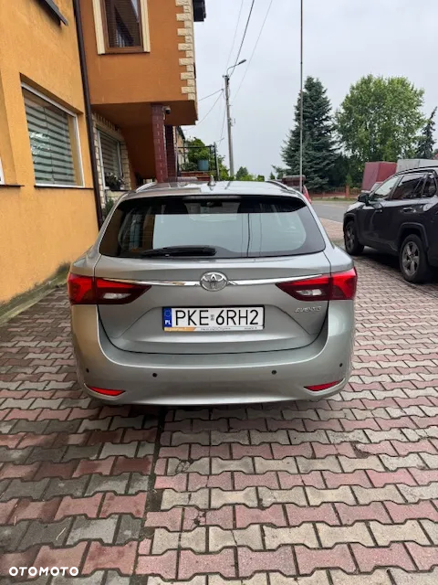 Toyota Avensis 1.6 D-4D Active - 2