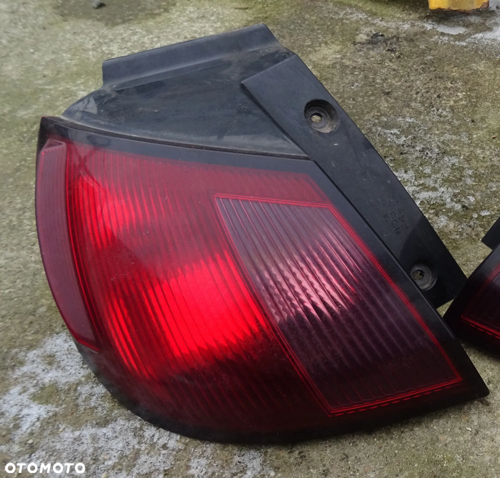 Lampa lewy tył Mitsubishi Colt Z30 3D - 2