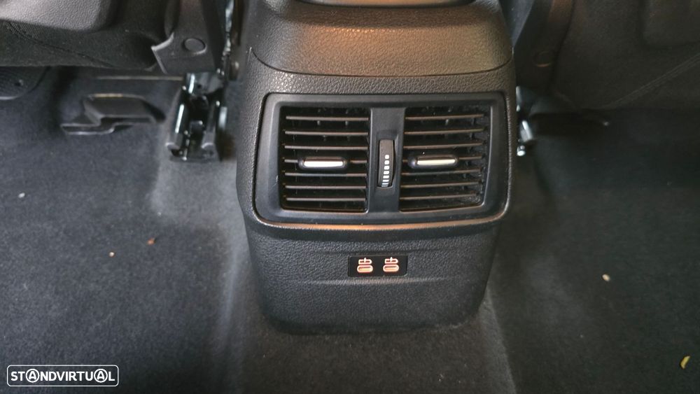 BMW 216 Gran Tourer i 7L Advantage - 43