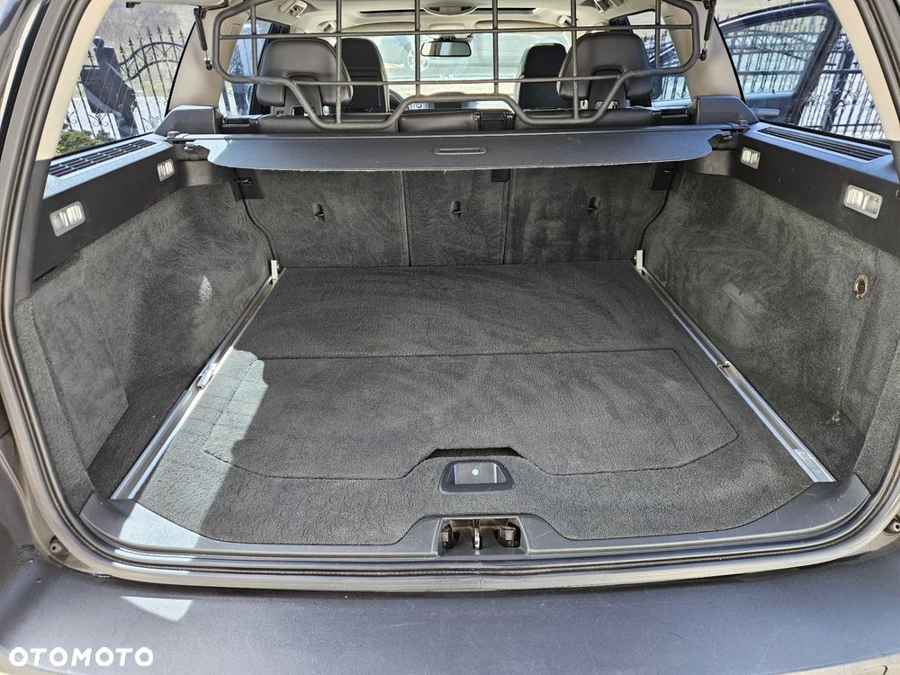 Volvo XC 70 D5 AWD Summum - 22