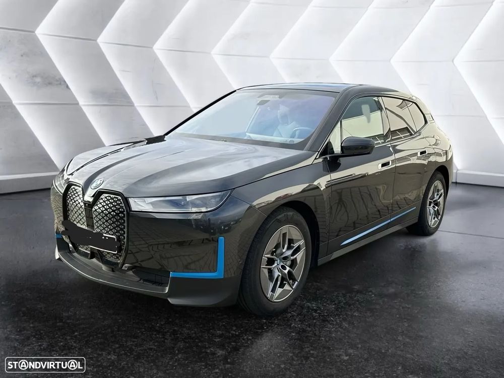 BMW iX xDrive 50 Pack Desportivo