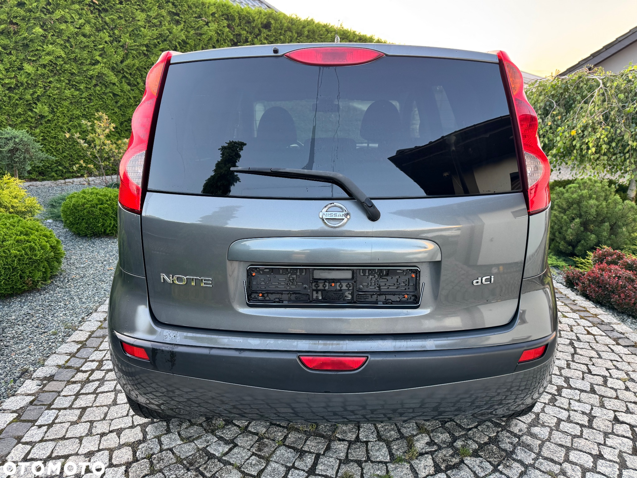 Nissan Note - 16