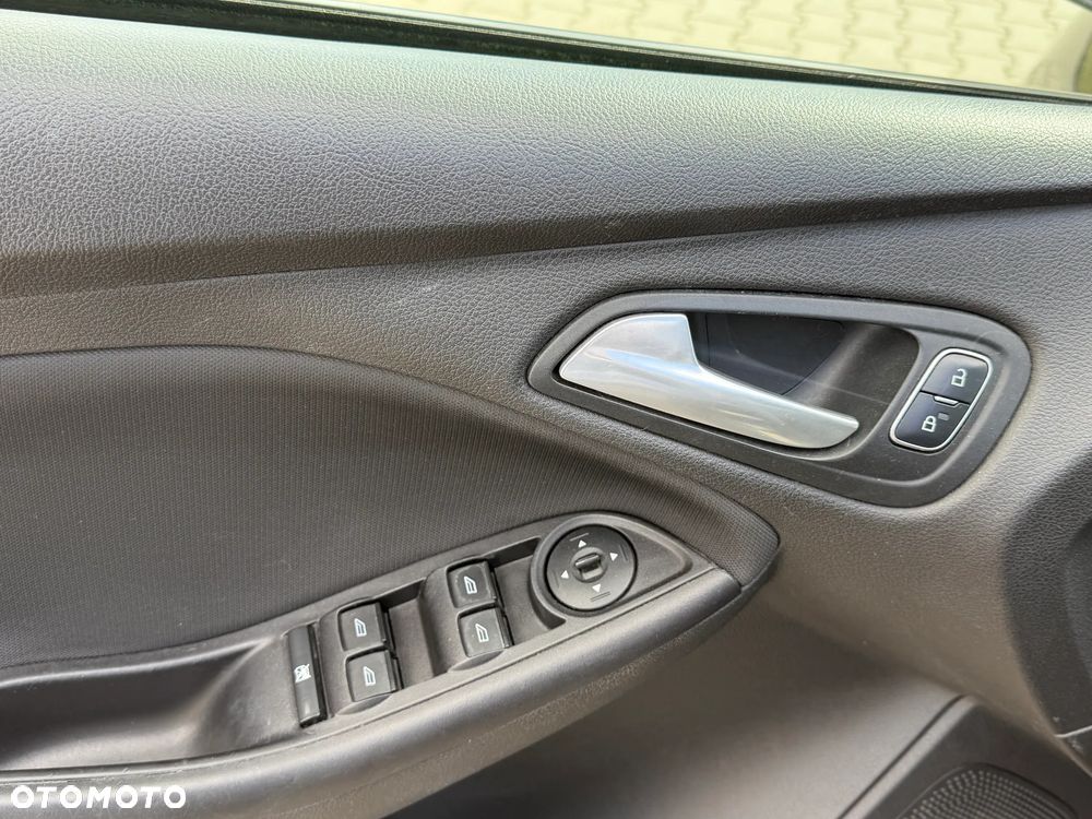 Ford Focus - 12