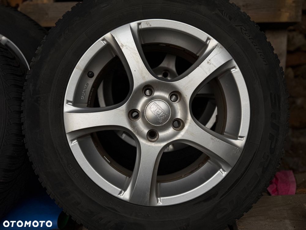 Toyota RAV4 2.2 D-4D Premium - 16