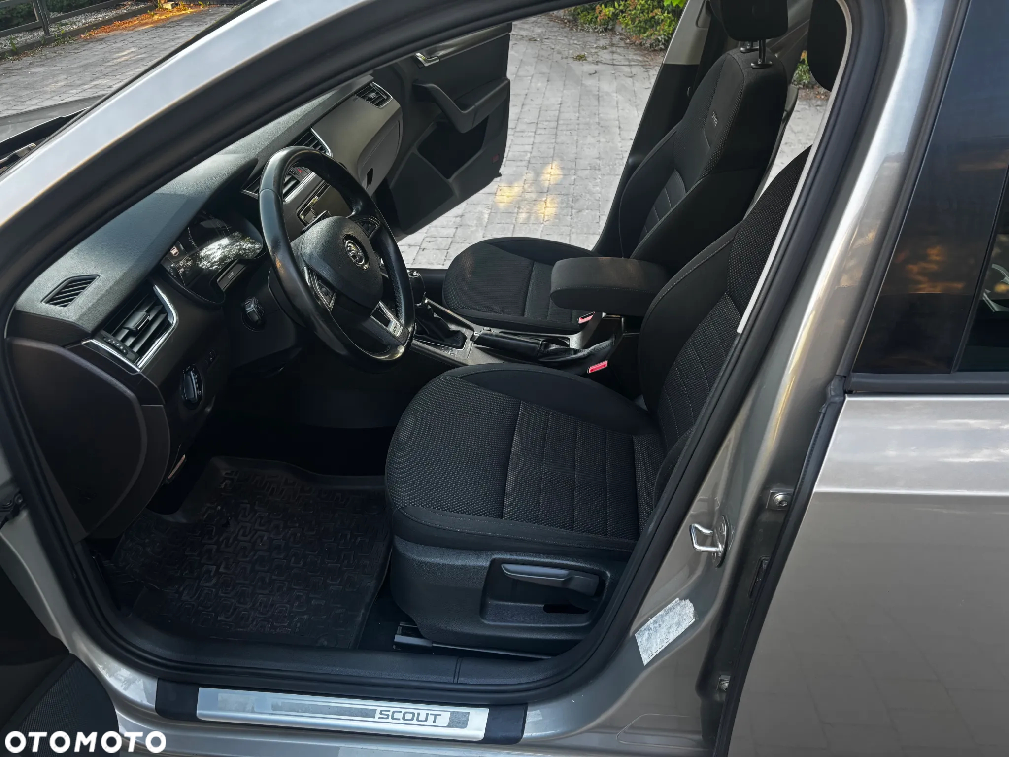 Skoda Octavia 2.0 TDI 4x4 Ambition DSG - 15