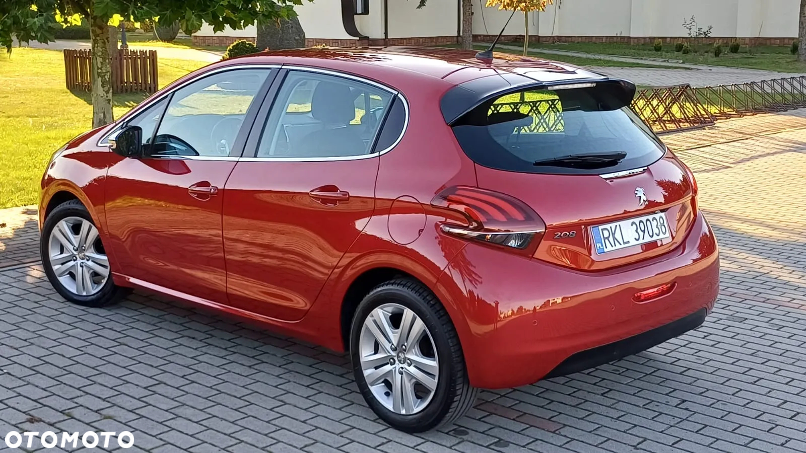Peugeot 208 Blue-HDi 100 Stop&Start Allure - 3