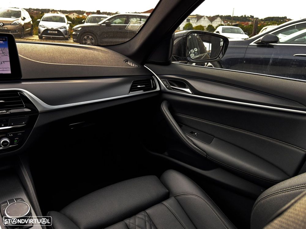 BMW 530 e Pack M - 20