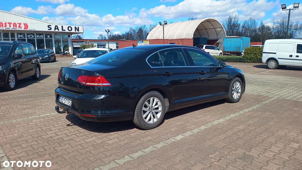 Volkswagen Passat 2.0 TDI BMT Comfortline - 22