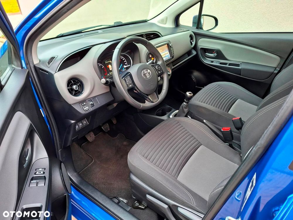 Toyota Yaris 1.5 Premium - 19