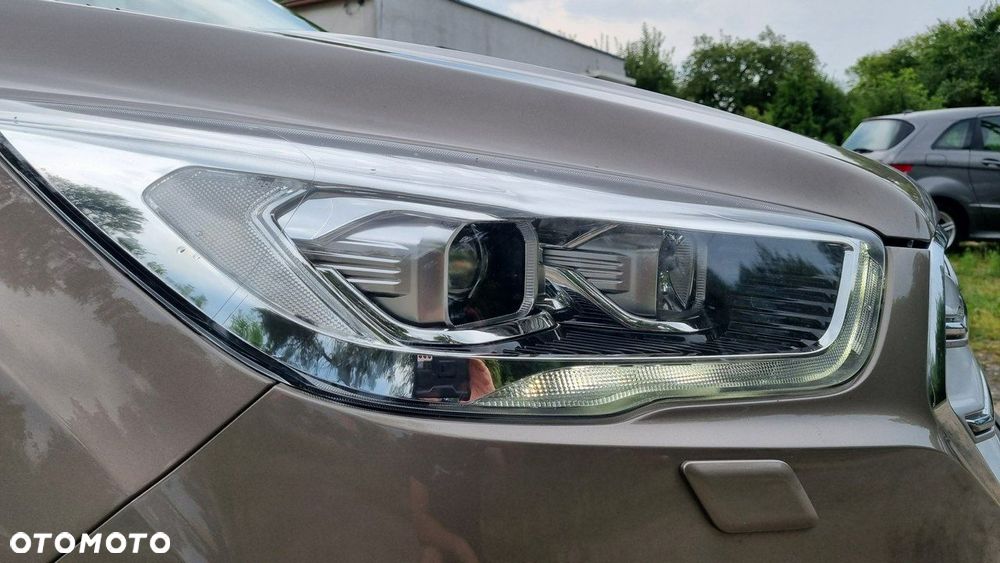 Ford Kuga - 11