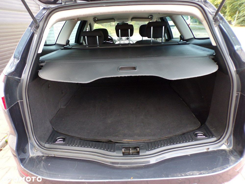 Ford Mondeo - 33