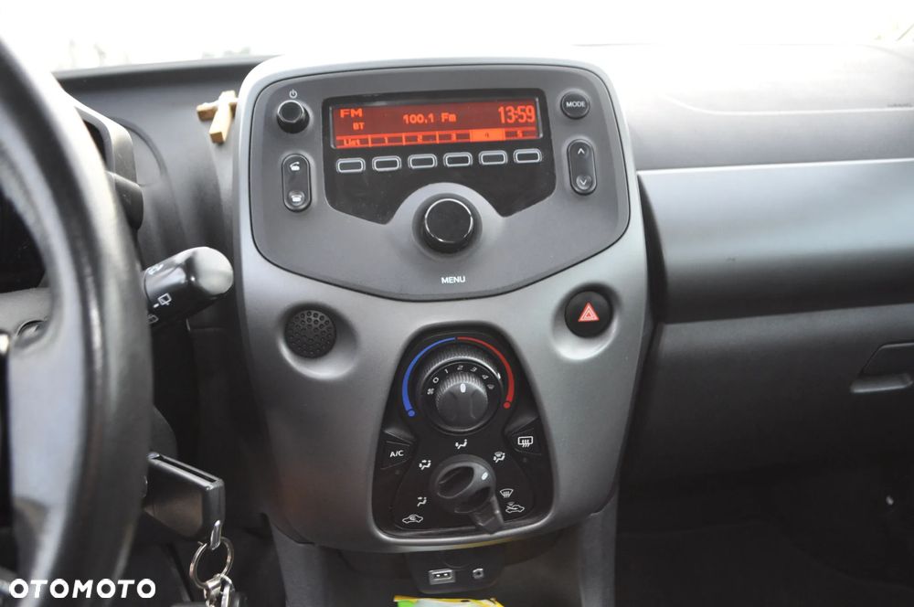 Toyota Aygo 1.0 VVT-i Color Edition - 21