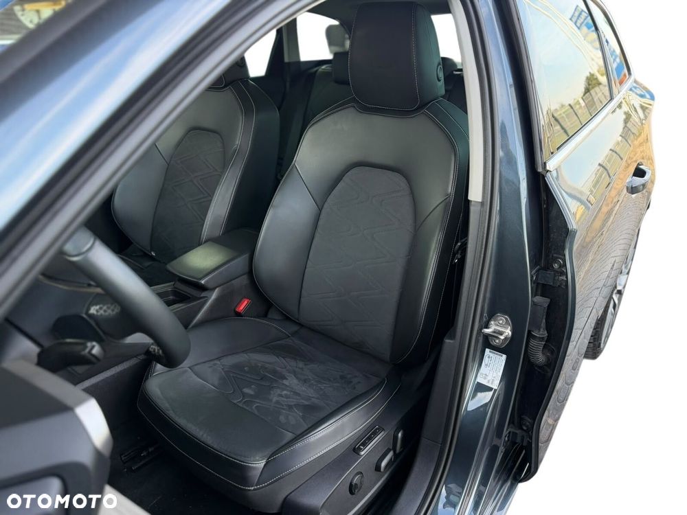 Seat Leon Sportstourer 2.0 TDI Xcellence DSG - 23
