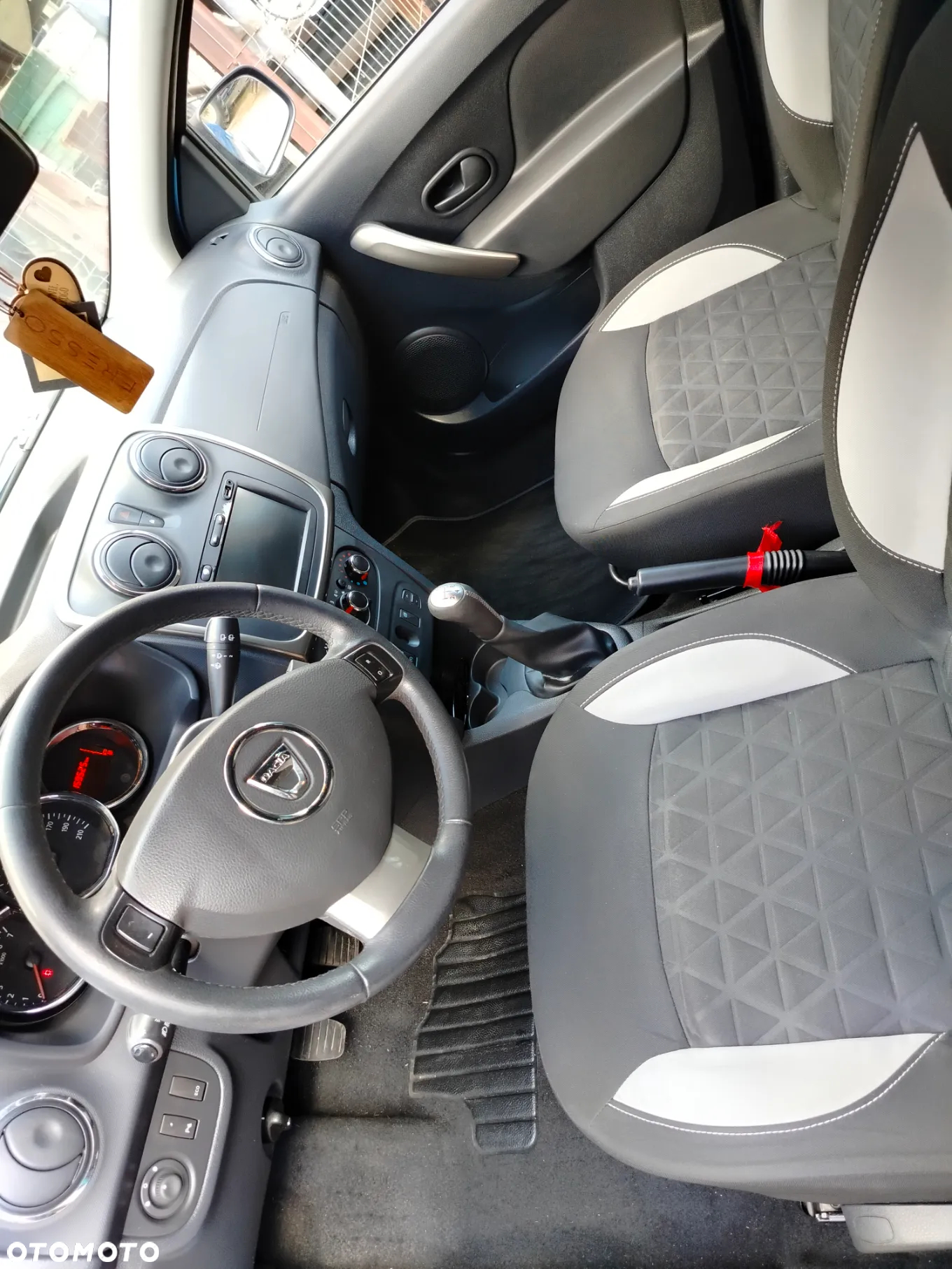 Dacia Sandero 0.9 TCe Laureate - 22