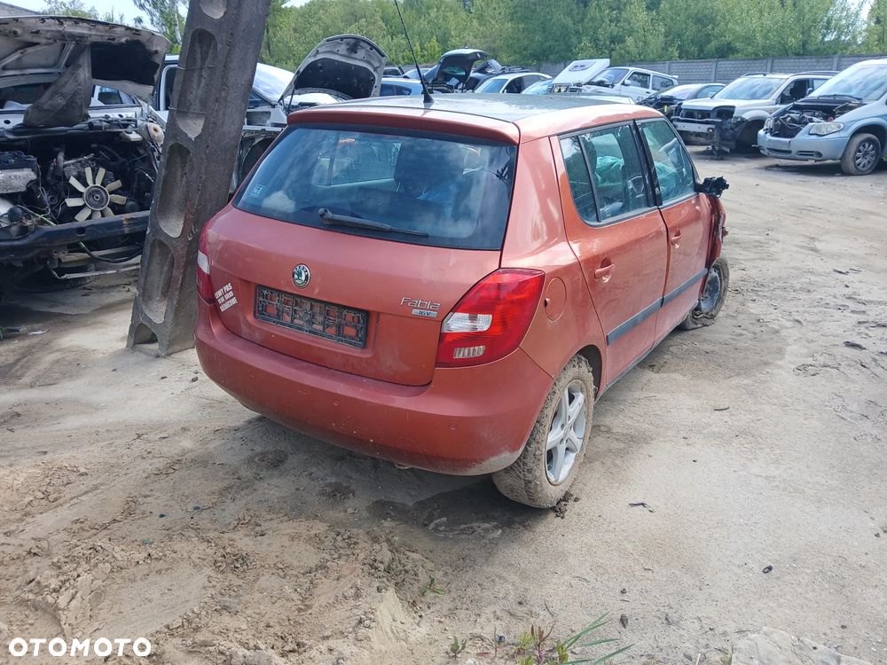 skoda fabia II LF3H maska pokrywa silnika klapa bagażnika zderzak lampa reflektor pas przedni stop - 4