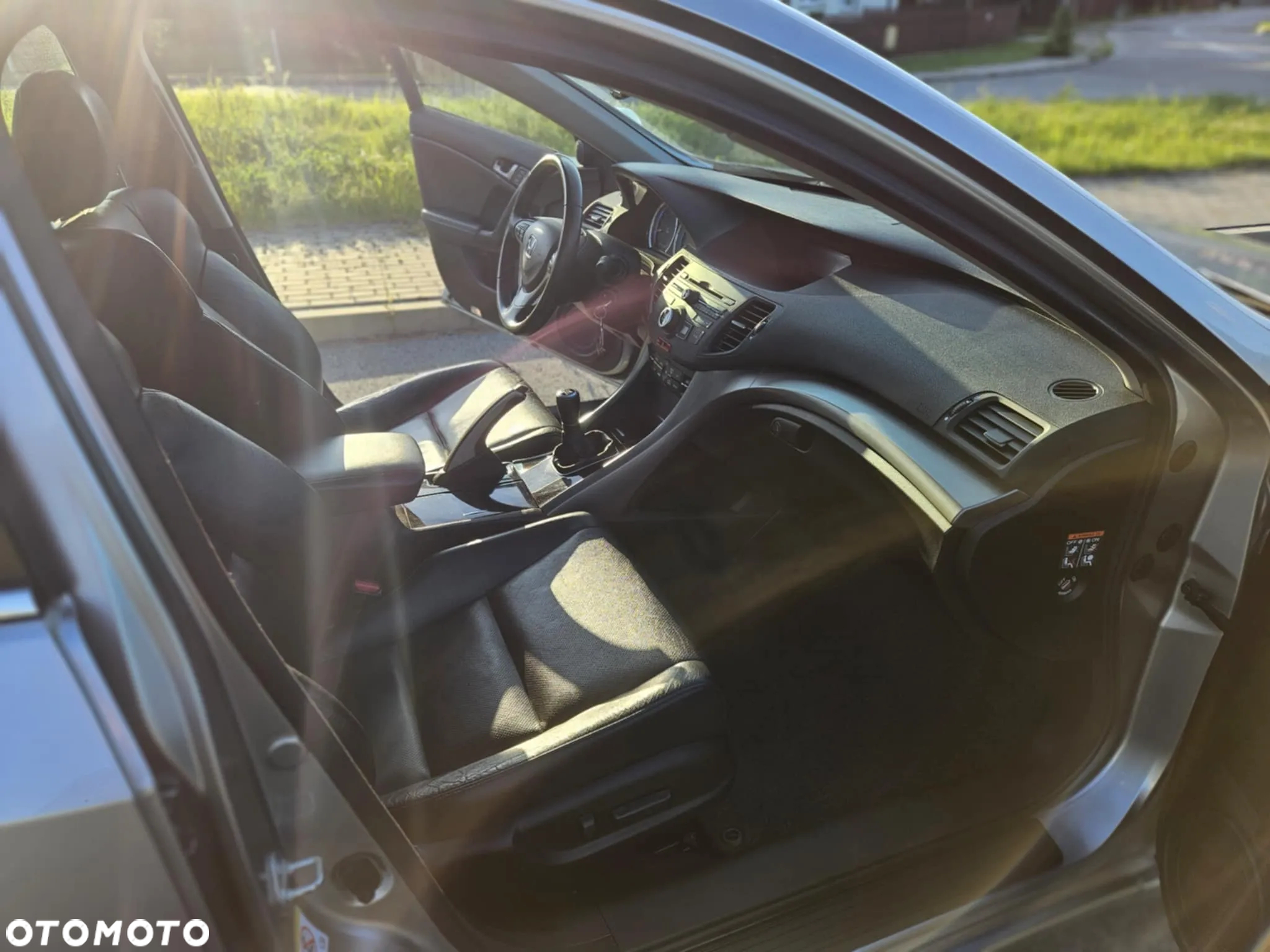 Honda Accord 2.0 Executive - 13