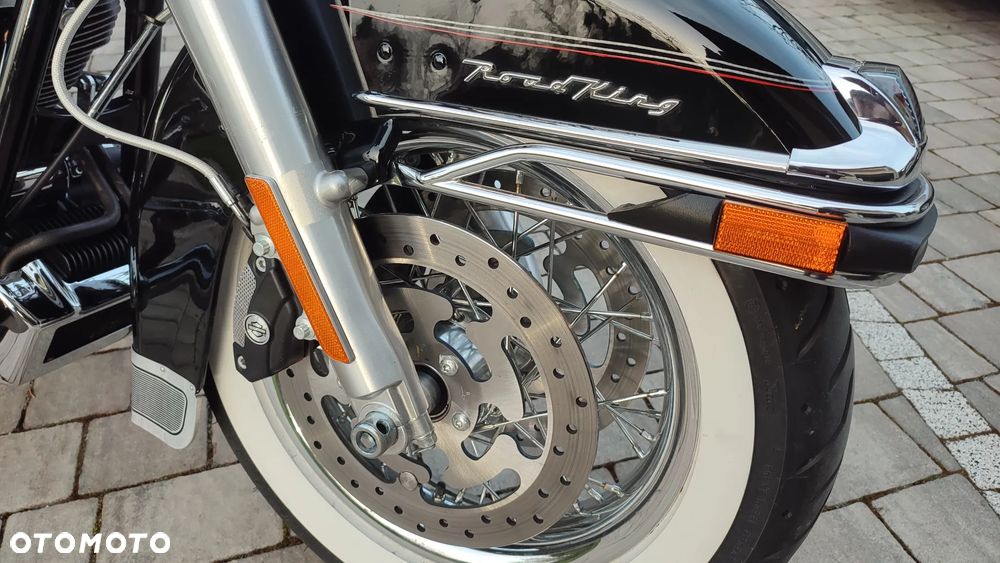 Harley-Davidson Touring Road King - 19