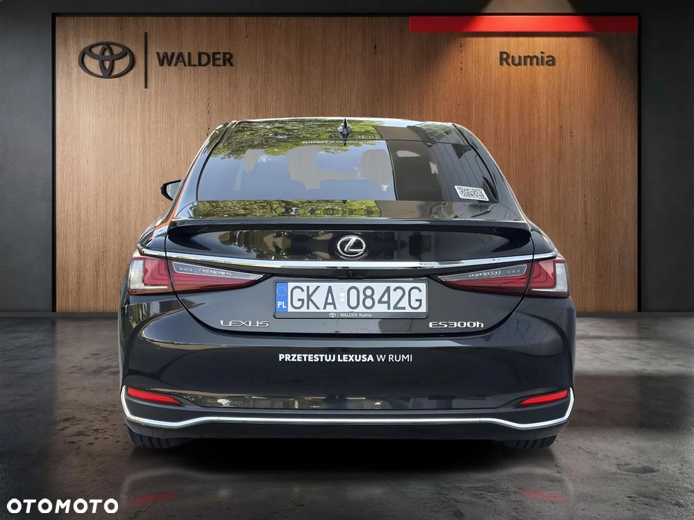Lexus ES 300h Prestige - 5