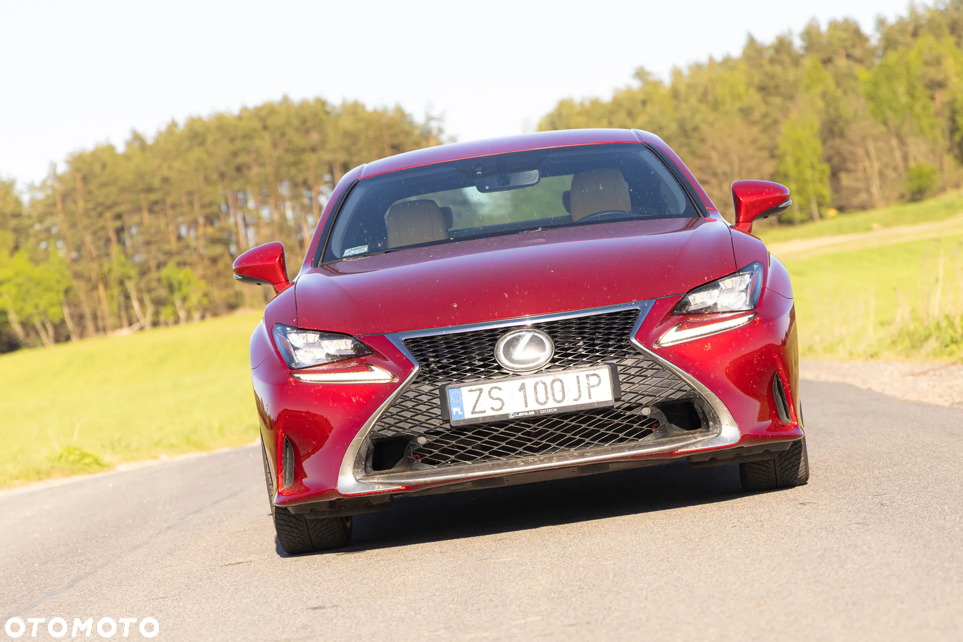 Lexus RC 200t / 300 F Sport - 11