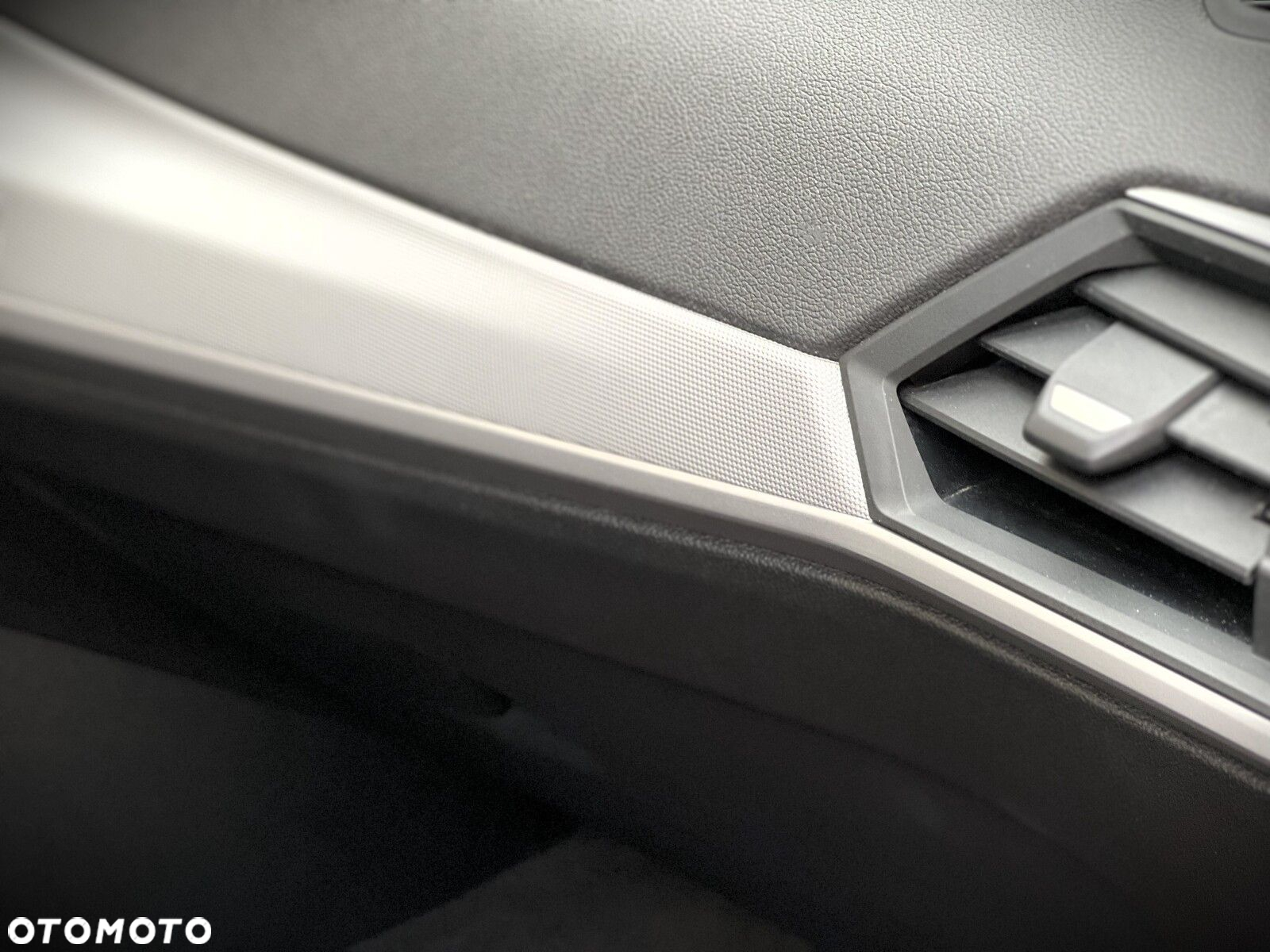 BMW Seria 3 - 18