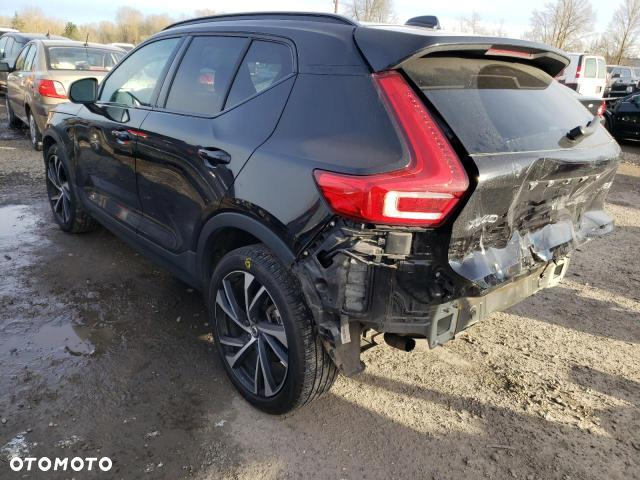Volvo XC 40 - 3
