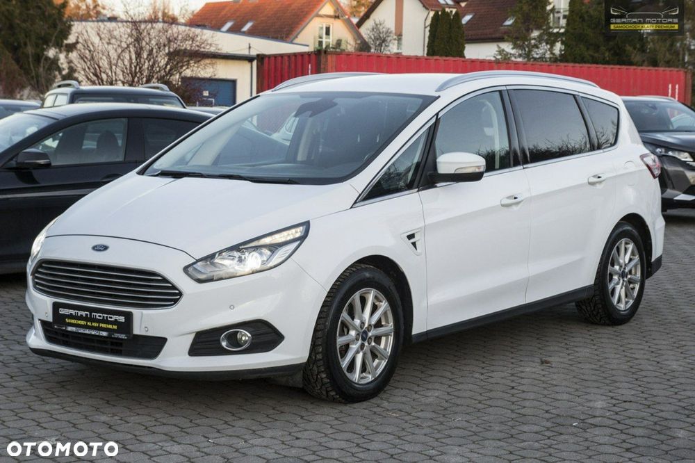 Ford S-Max - 17