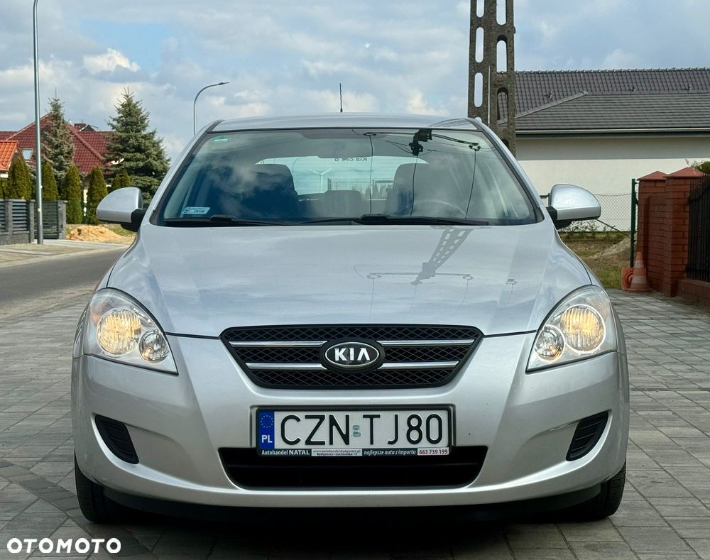 Kia Ceed 1.4 Comfort + - 5