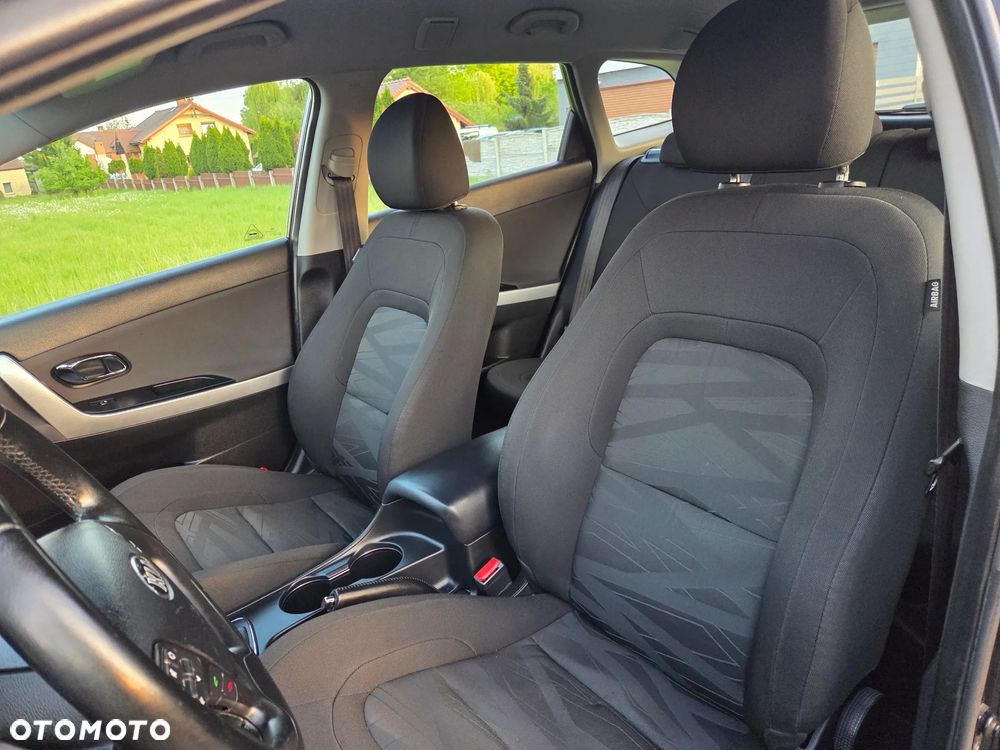 Kia Ceed 1.6 CRDi 136 DCT ISG Spirit - 25
