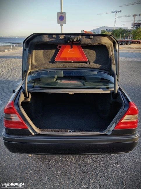 Mercedes-Benz C 220 D Classic - 4