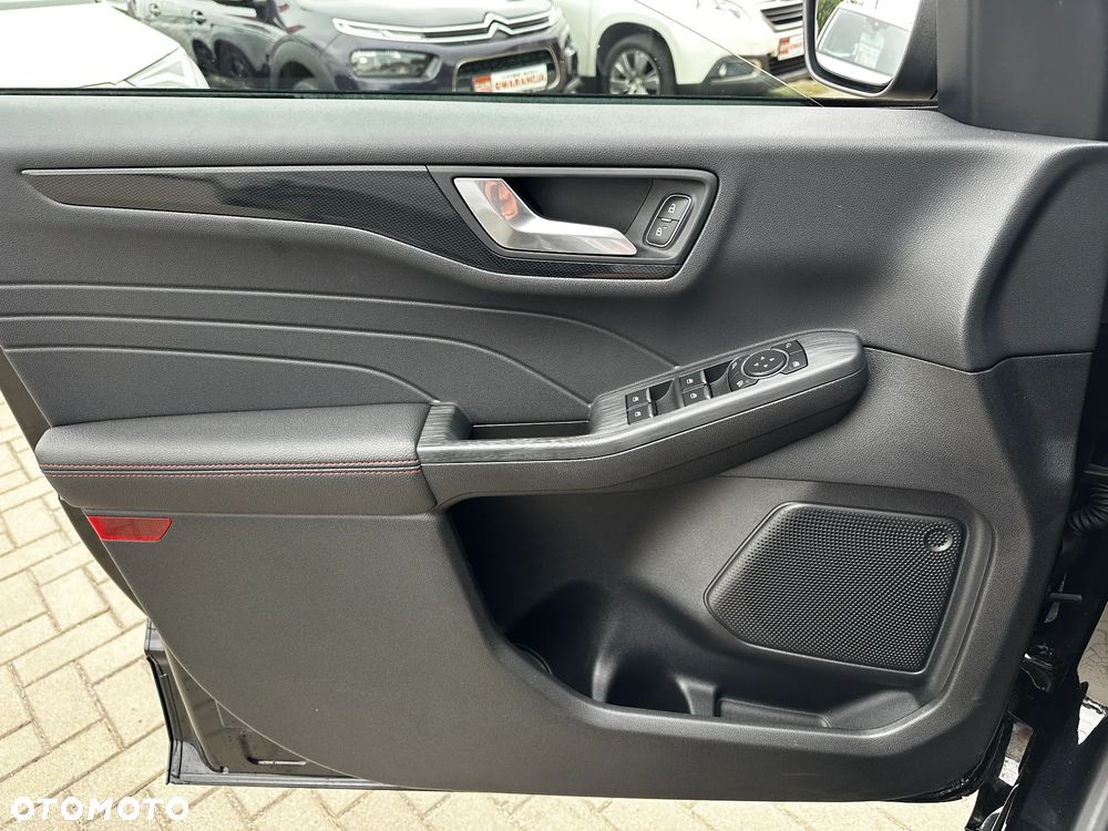 Ford Kuga - 17