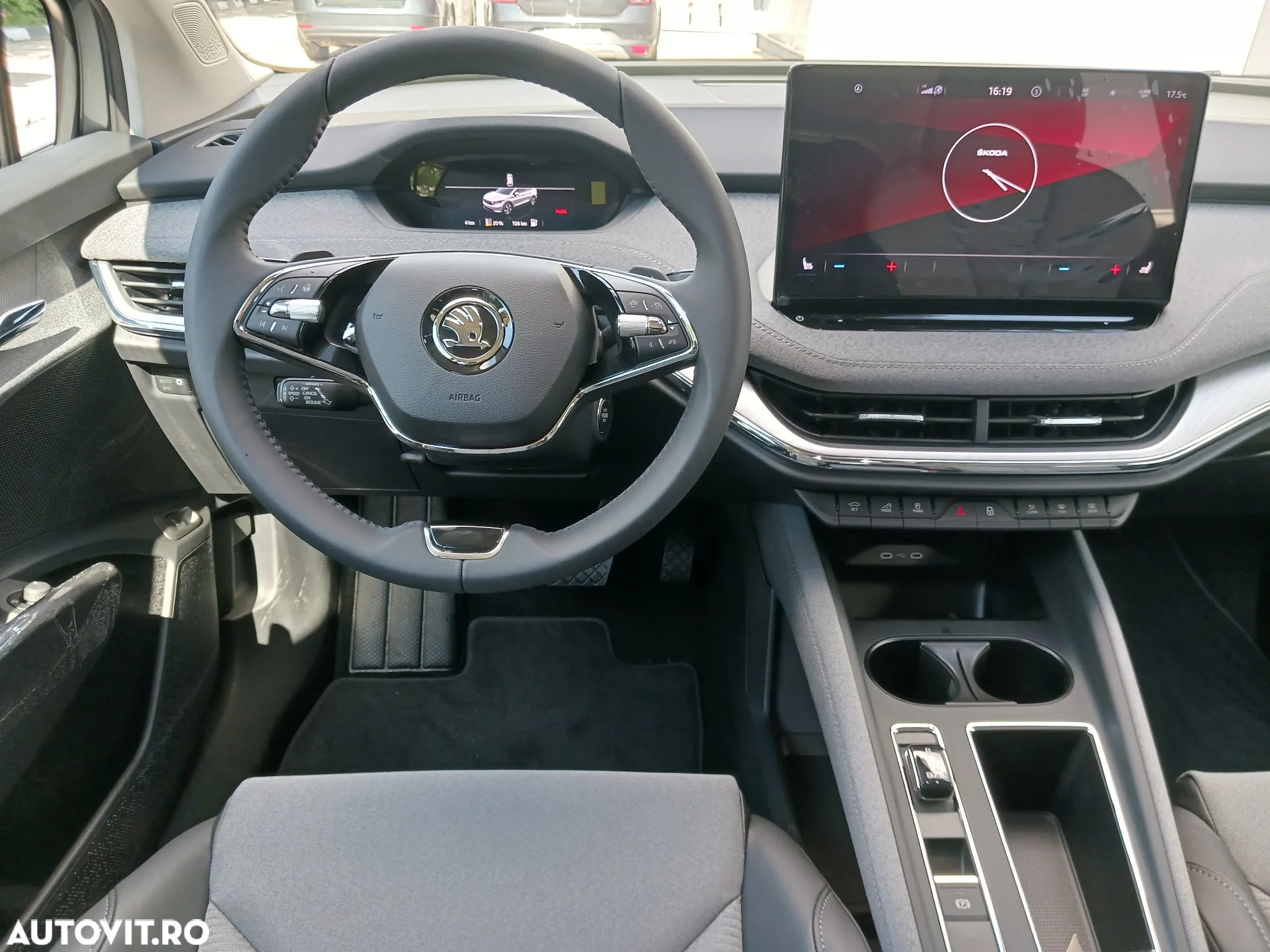 Skoda Enyaq iV Electric 60 - 7