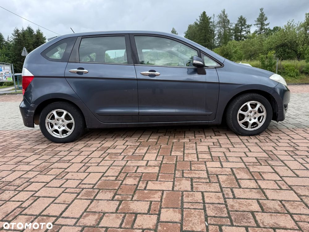 Honda FR-V 1.7 - 8