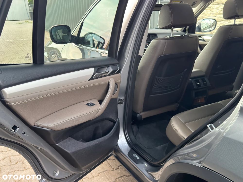 BMW X3 xDrive20i - 18