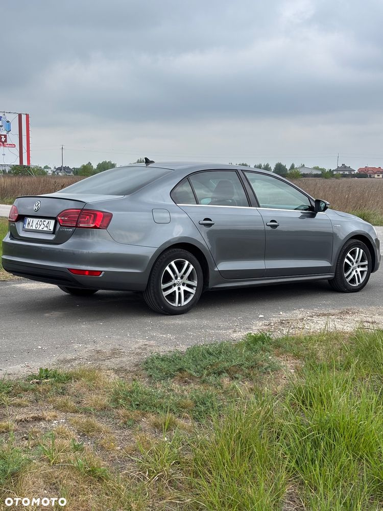 Volkswagen Jetta Hybrid - 7