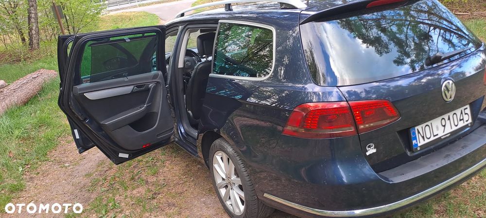 Volkswagen Passat 2.0 TDI DPF Highline - 11