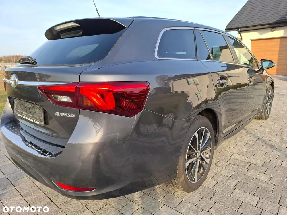 Toyota Avensis 2.0 D-4D Prestige - 9