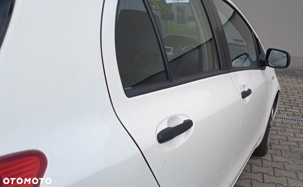 Toyota Yaris 1.0 VVT-i - 3