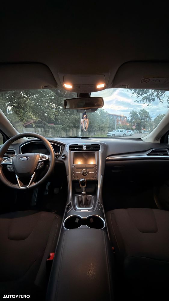 FORD Mondeo 2017 — imagine 12