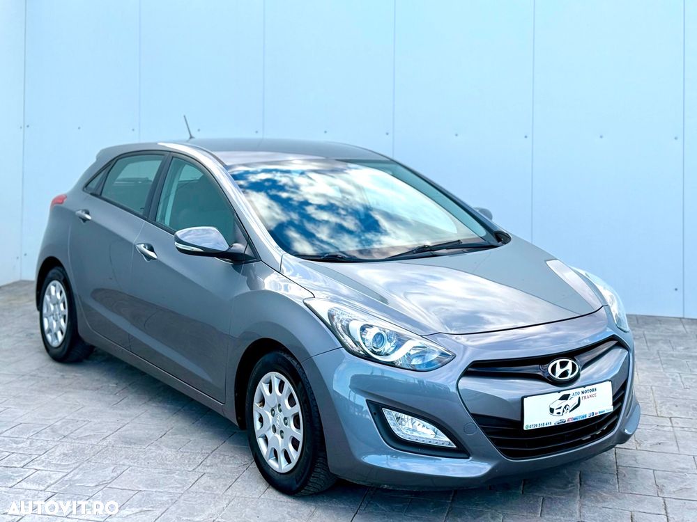 Hyundai i30 1.6 CRDI Automatik Style - 2