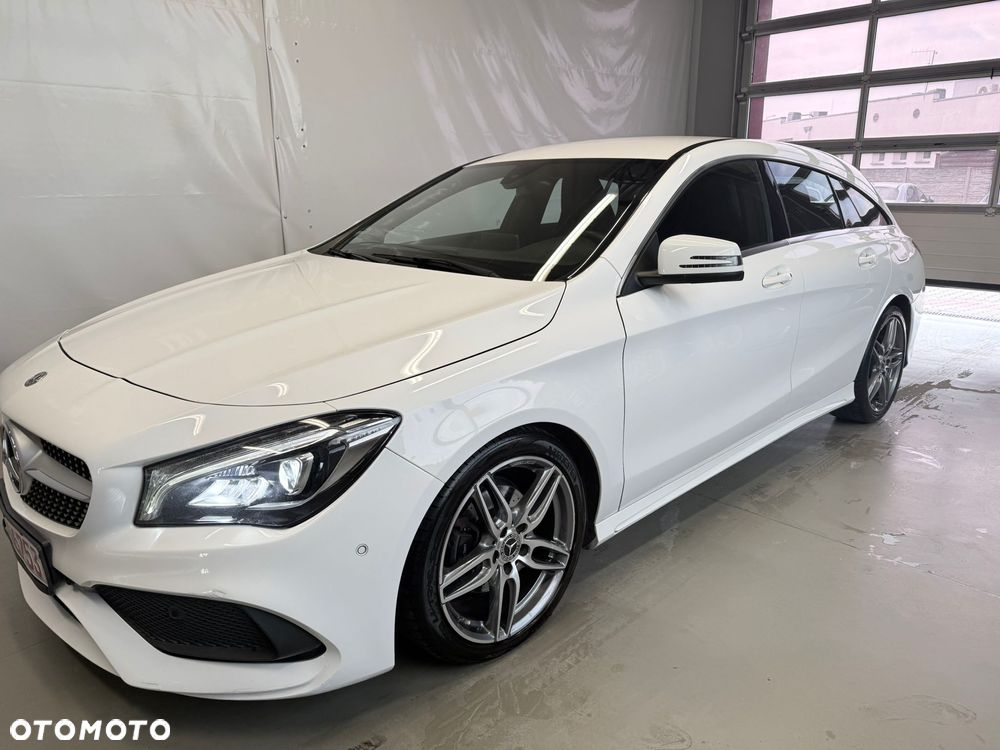 Mercedes-Benz CLA 200 d 7G-DCT AMG Line - 1