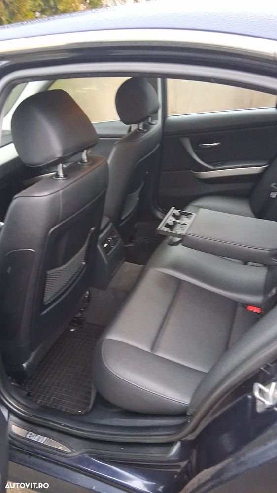 BMW Seria 3 320d - 5