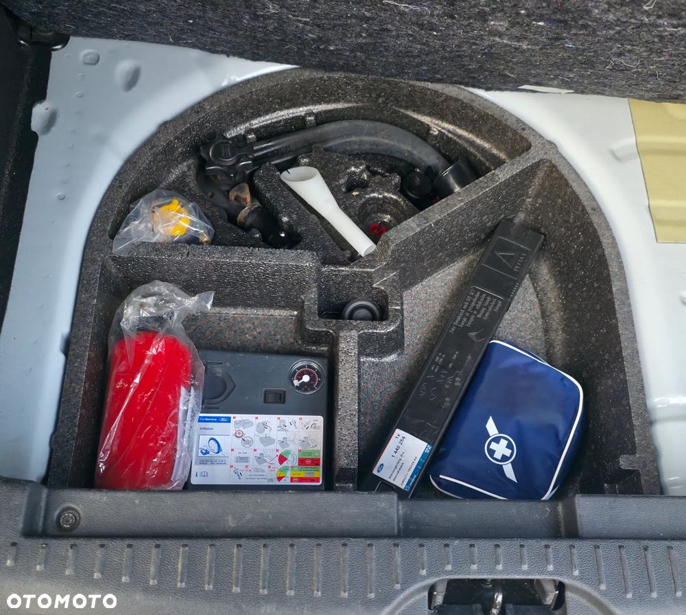 Ford B-MAX 1.0 EcoBoost SYNC Edition - 24