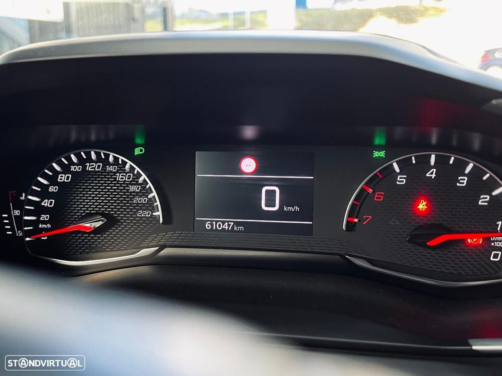 Peugeot 208 1.2 PureTech Active Pack - 24