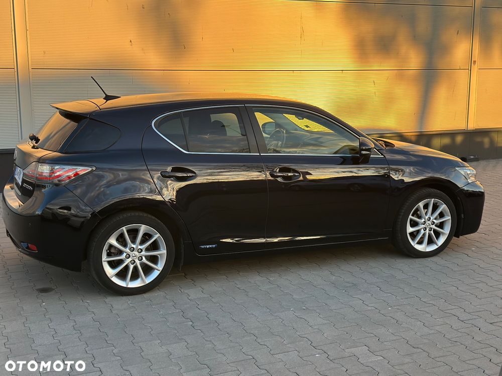 Lexus CT 200h Prestige - 17